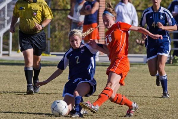 Wingate makes lone goal stand up in 1-0 win over C-N