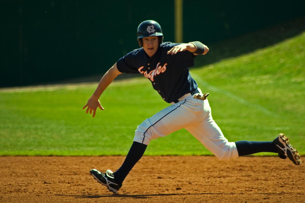 Eagles Pile Up Runs in Sweep of Lenoir-Rhyne, 21-5 and 11-1