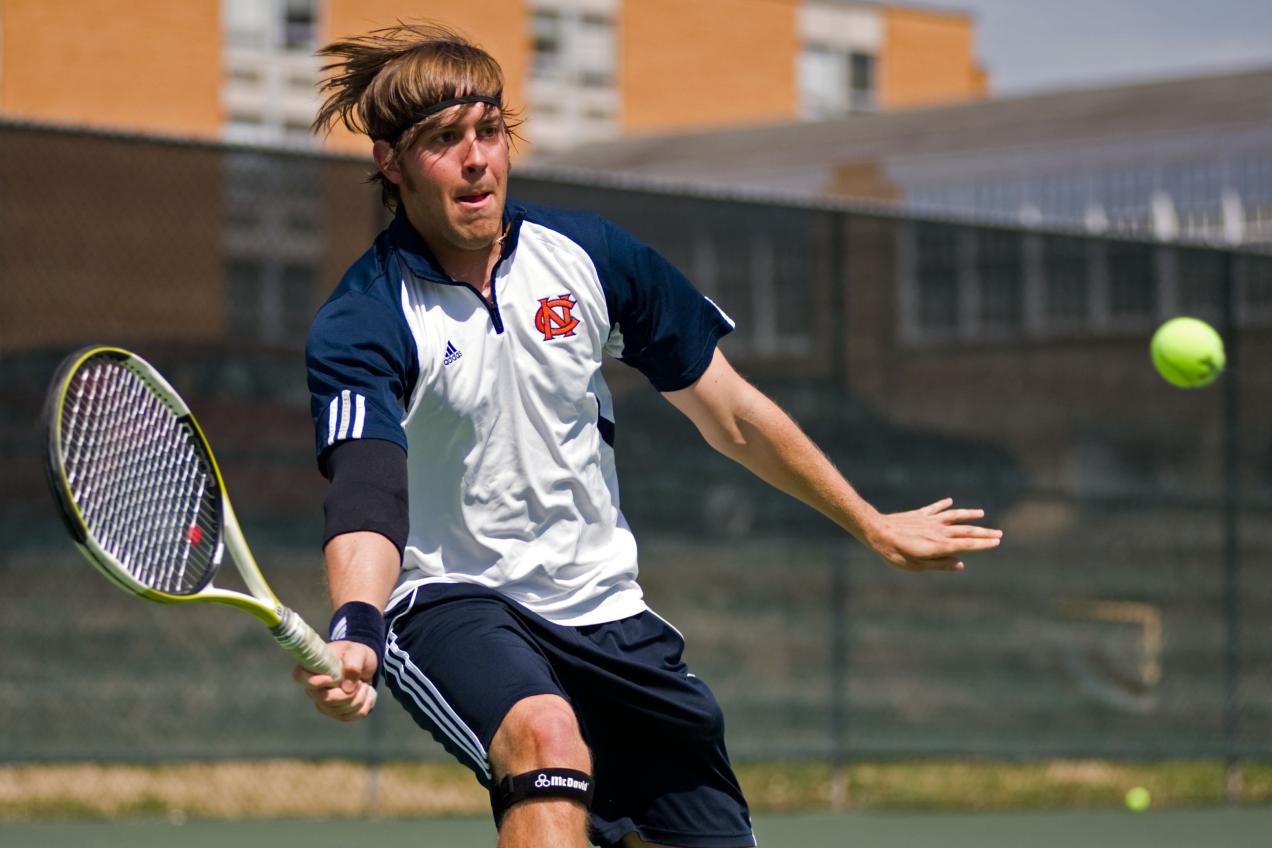 Sneed, Harvie Named ESPN the Magazine Academic All-District
