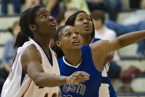 No. 21 Lady Eagles To Face Lenoir-Rhyne in SAC Showdown