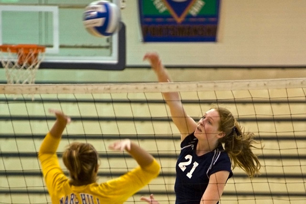 Carson-Newman Outlasts Lincoln Memorial In The Semifinals Of The 2009 Food Lion SAC Tournament