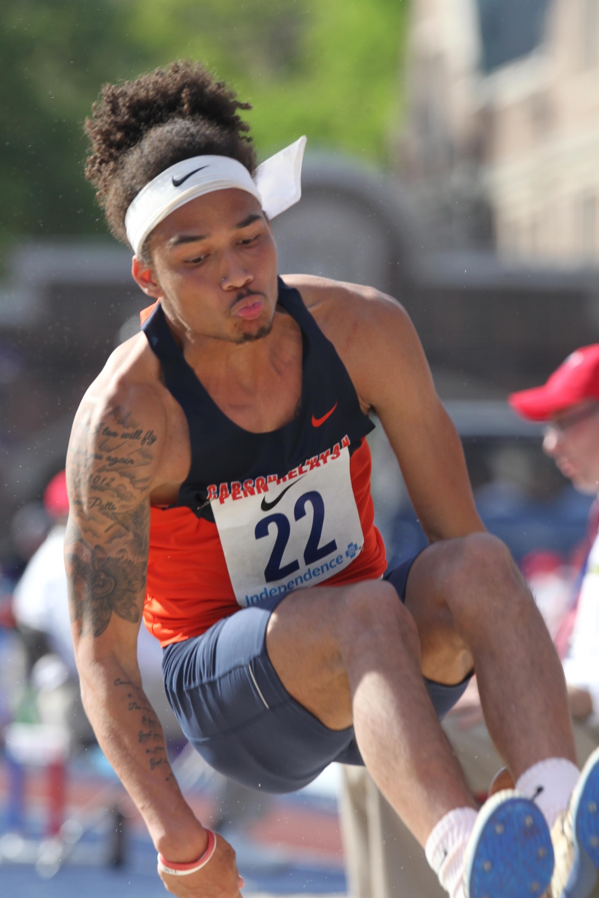 Potts-Howard has a strong showing on day one of the 2017 Outdoor Championships