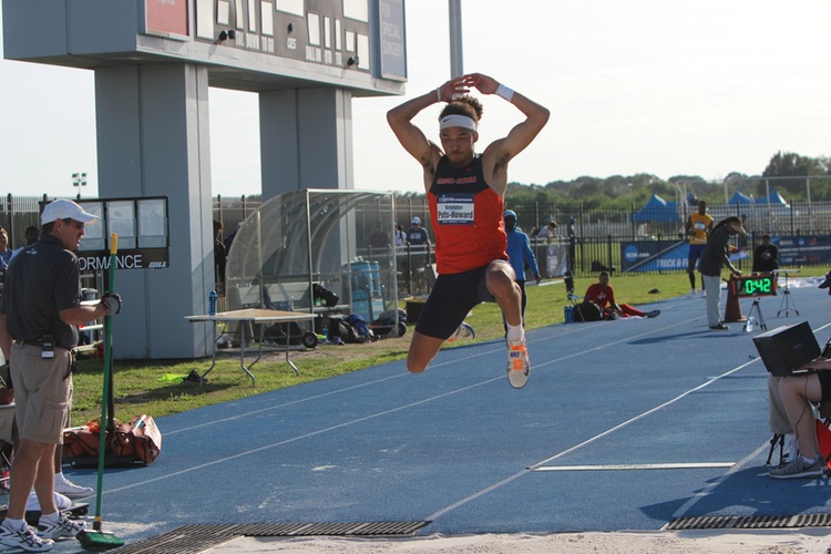 Davis, Moore among plethora of Eagles with impressive day one at ETSU Invitational