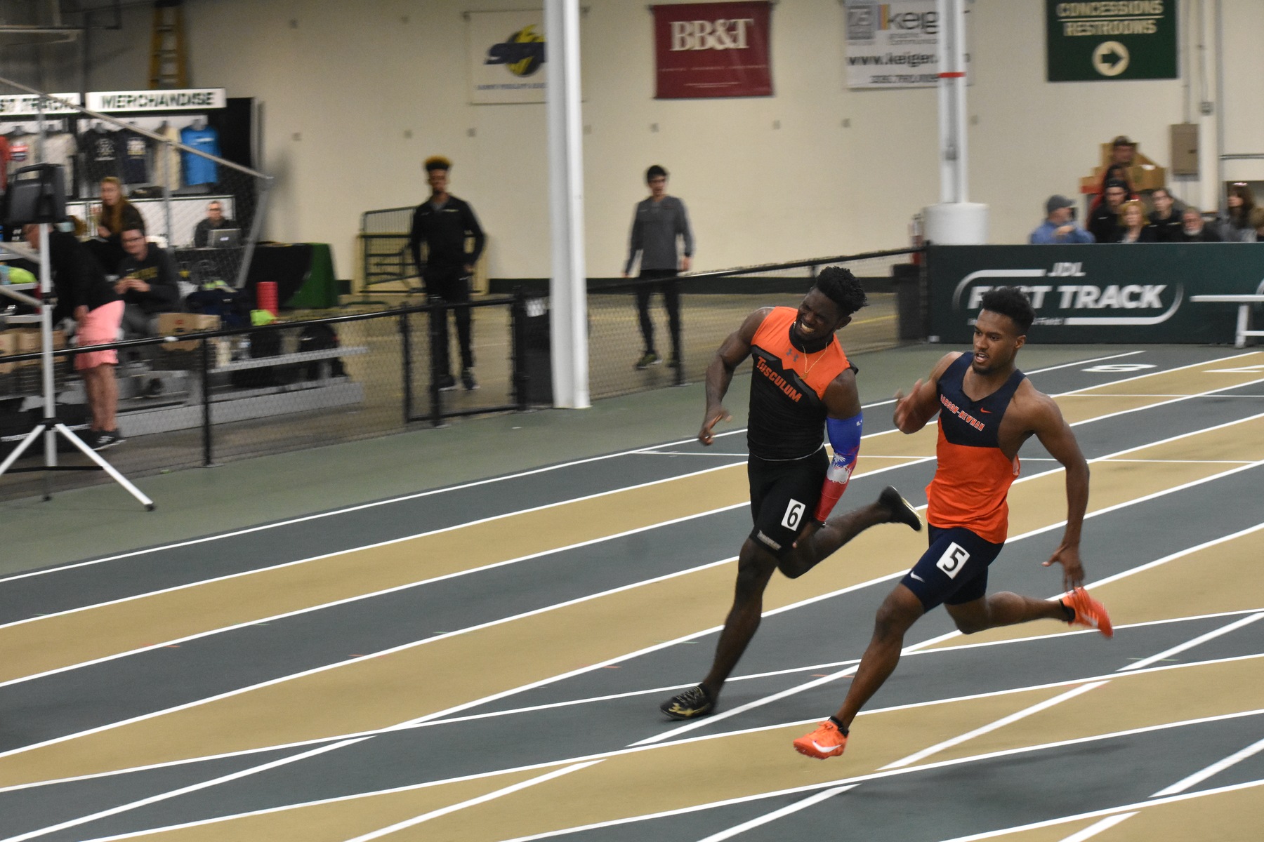 Moore, Shouse continue winning ways as Eagles lock in more personal bests in VMI Classic finale