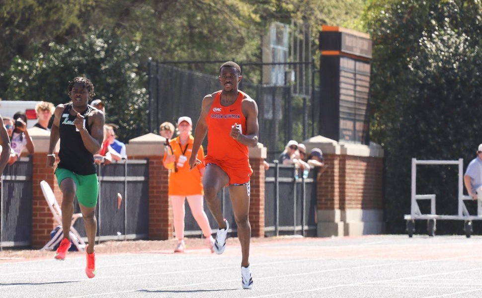 Eagles Compete at Last Chance Meets