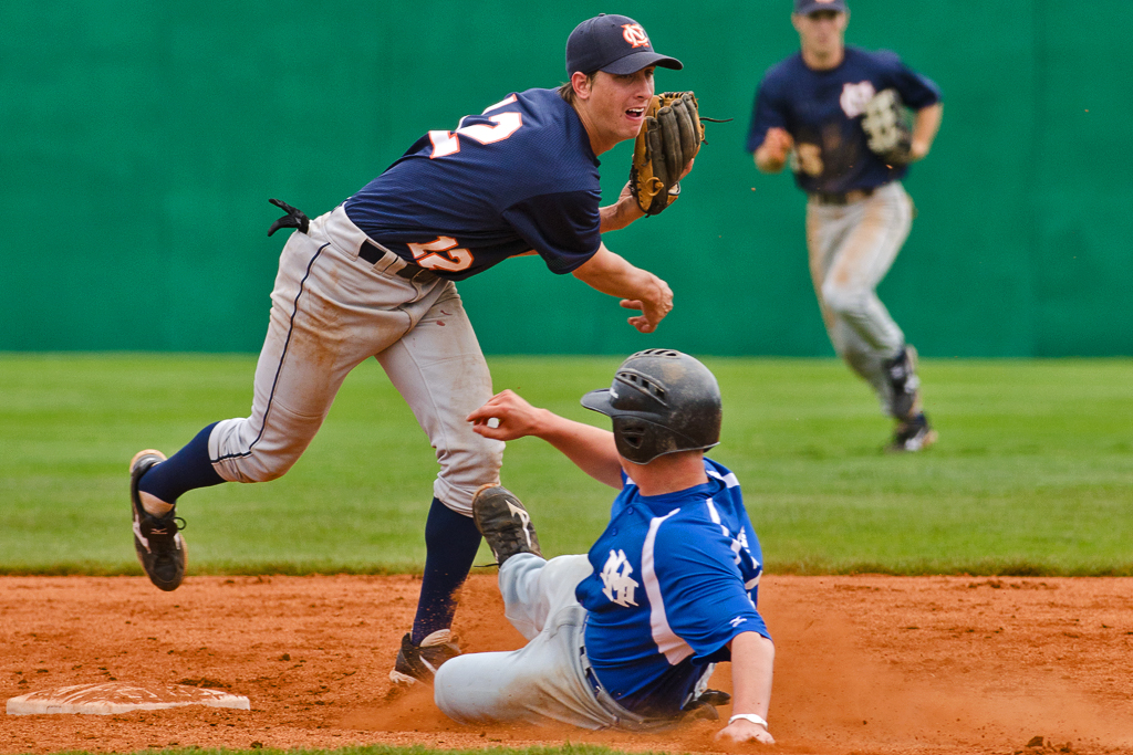 Eagles grab 11-inning win over Mars Hill in Saturday split