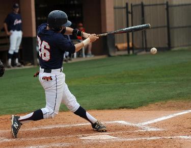 Red-hot Eagles blitz Rams in doubleheader sweep