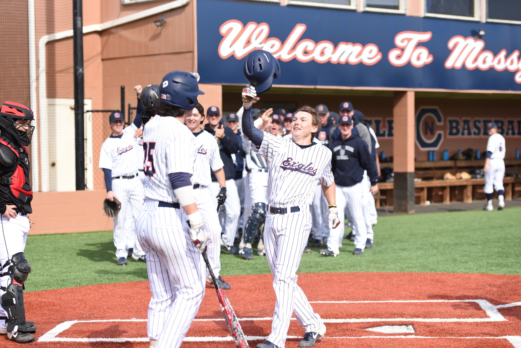 Early outburst provides cushion in C-N&rsquo;s win over No. 1 Tampa