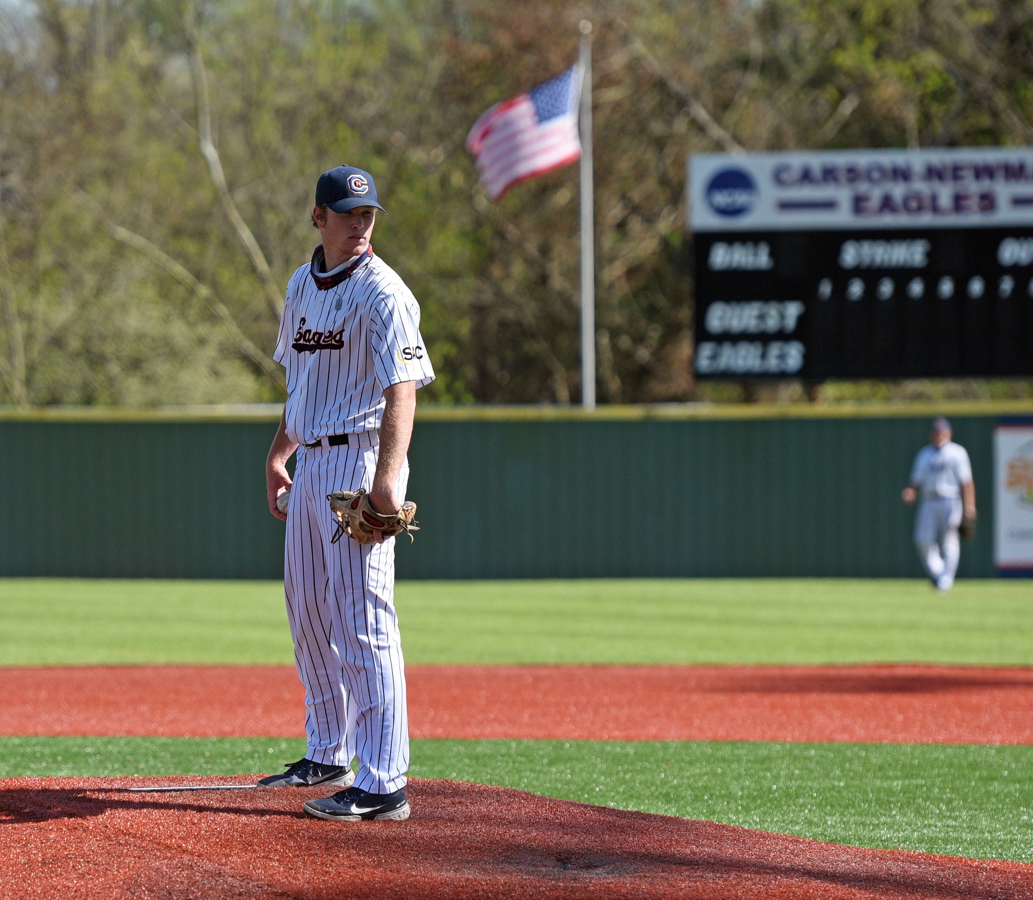 Pioneers clip Eagles rounding out the home season