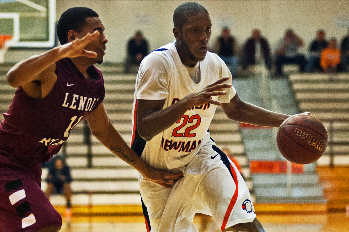 Davis lauded as Division II Bulletin All-American