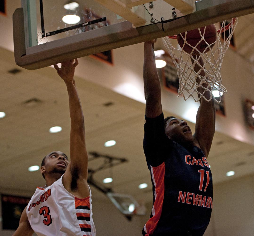 Eagles knock off Pioneers 67-56
