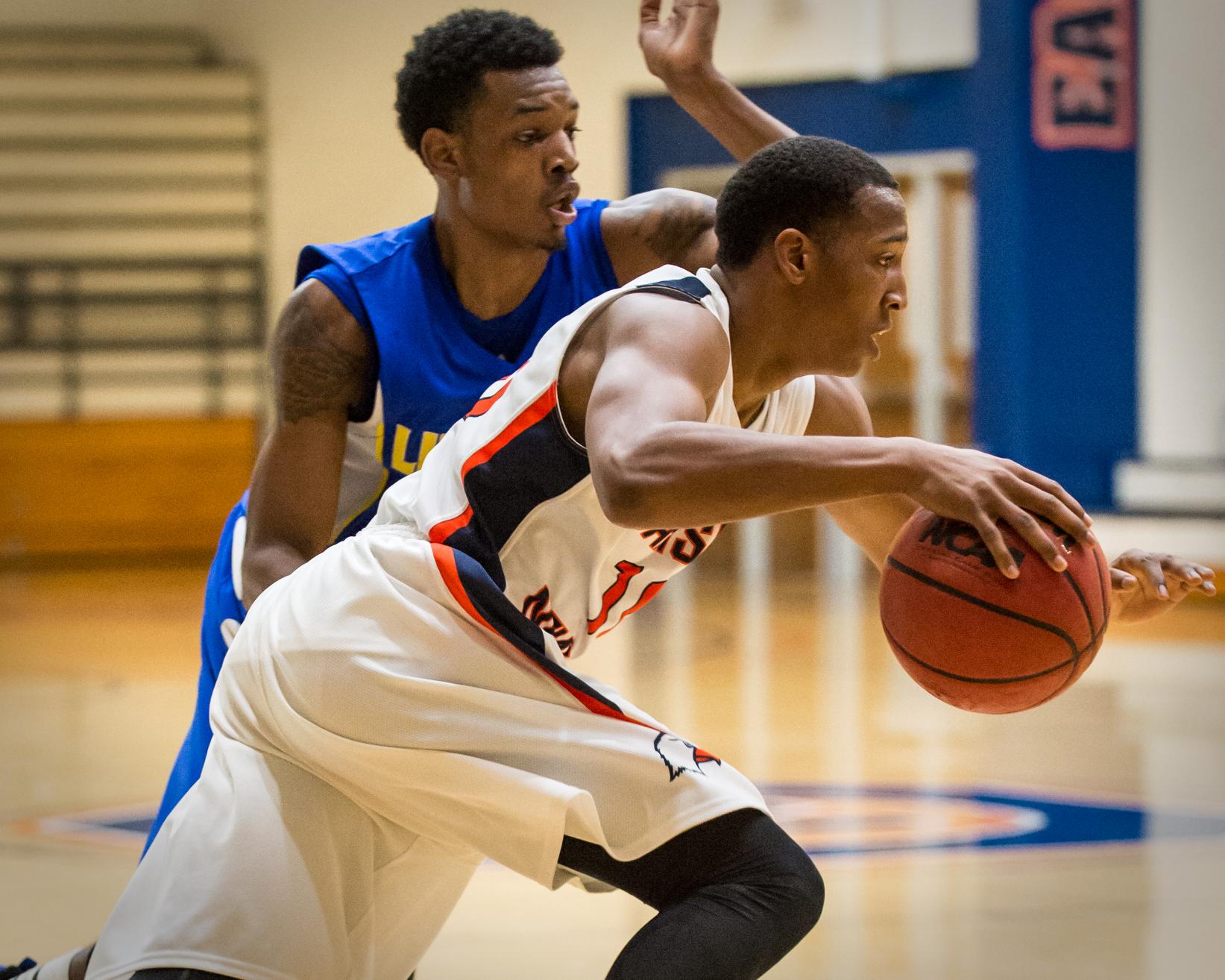 Scorching shooting sends C-N past Saints 100-69