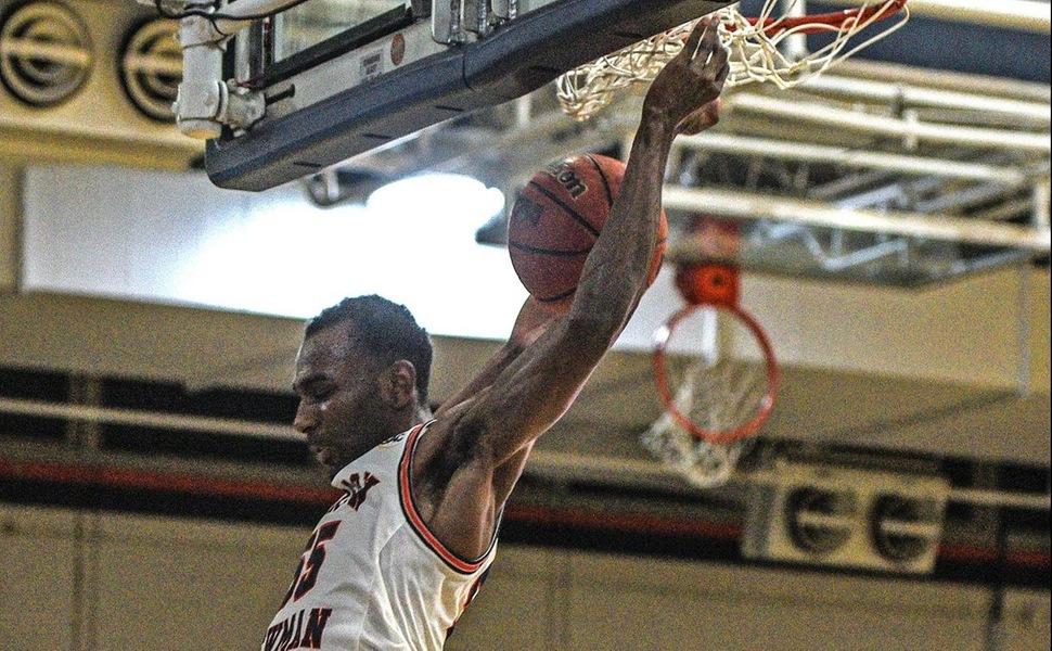 Wolves spoil C-N's senior day 87-76