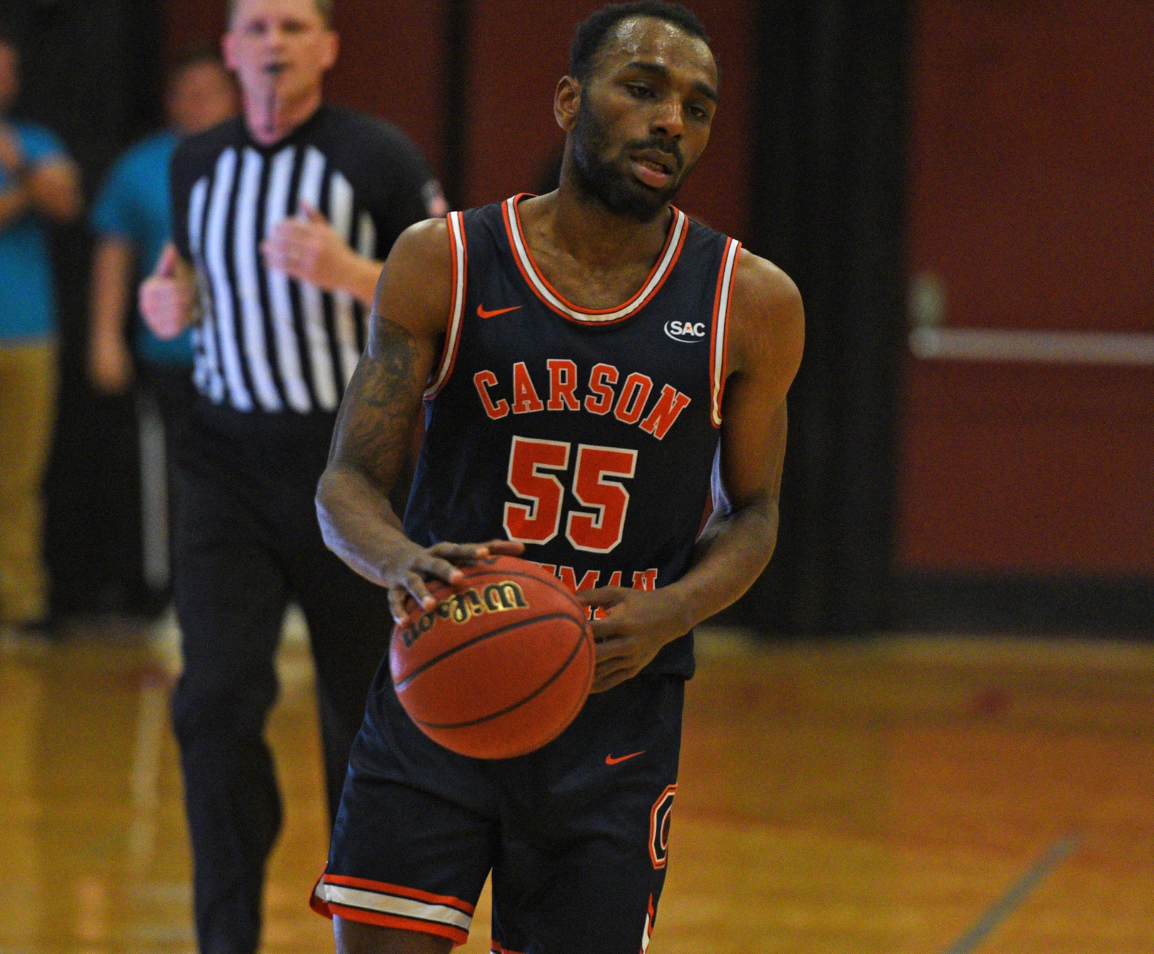 Eagles, Cavs collide in Virginia