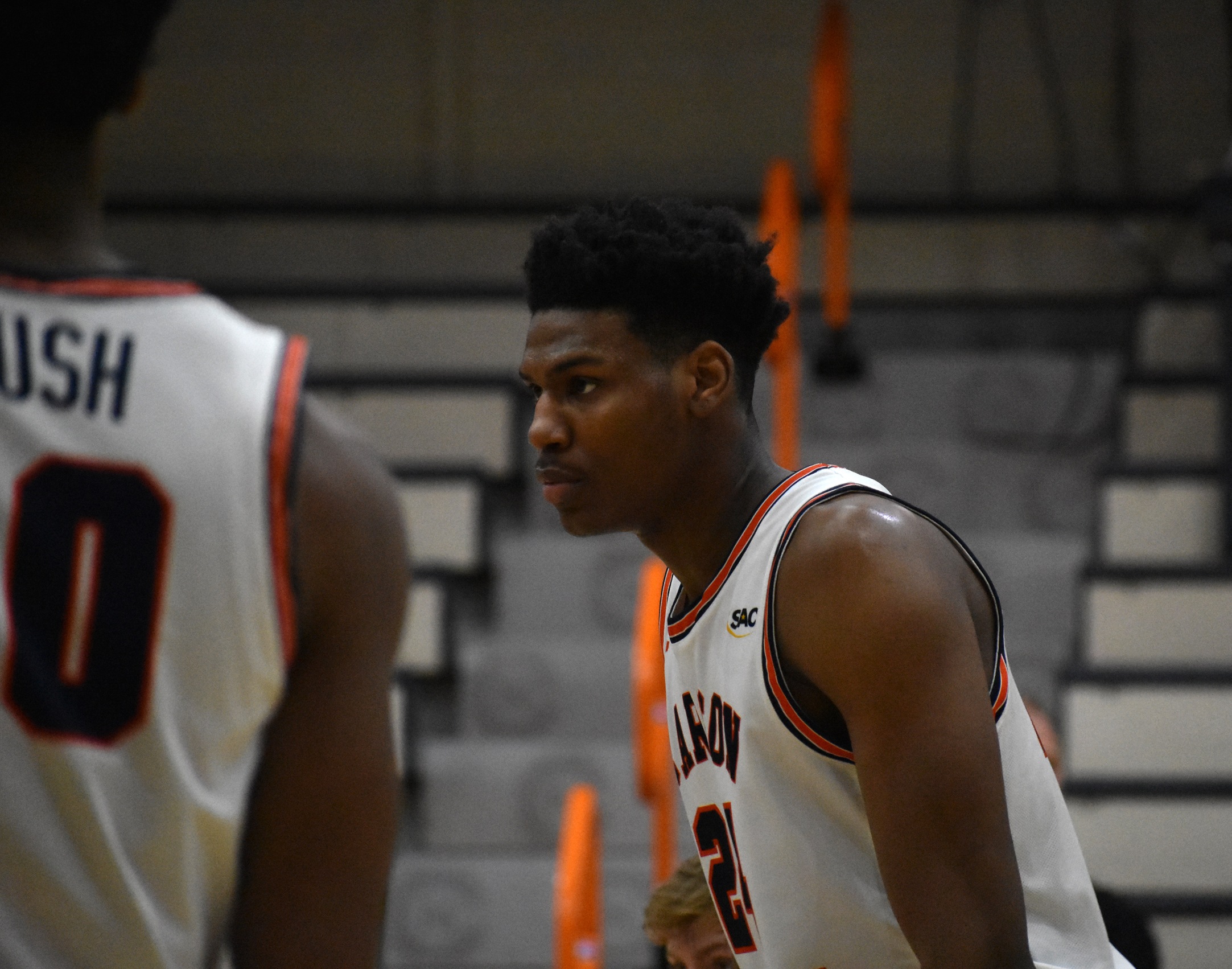 Defensively-minded Eagles grind down Big Blue 70-59