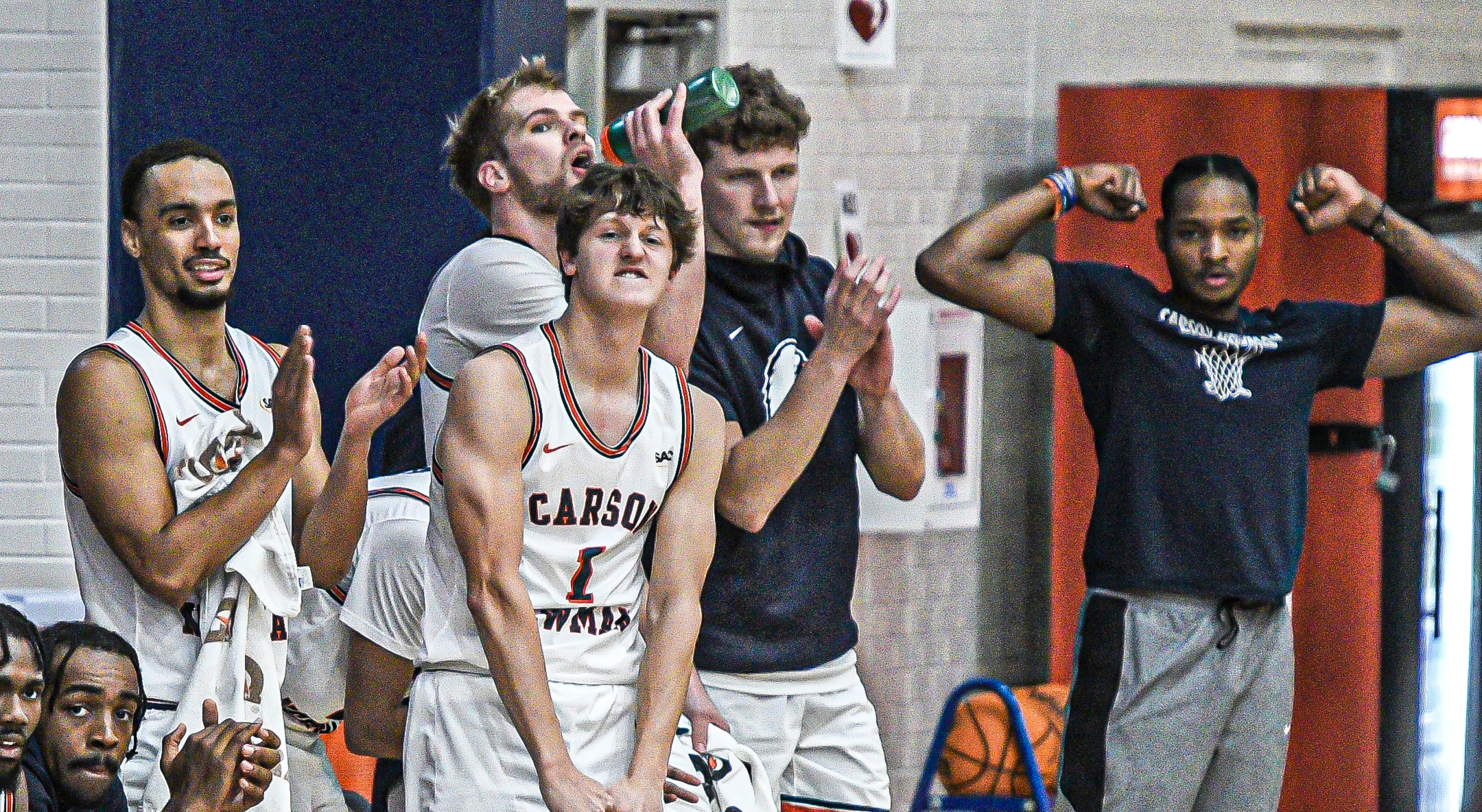 Withering defensive effort helps Eagles ground Fleet