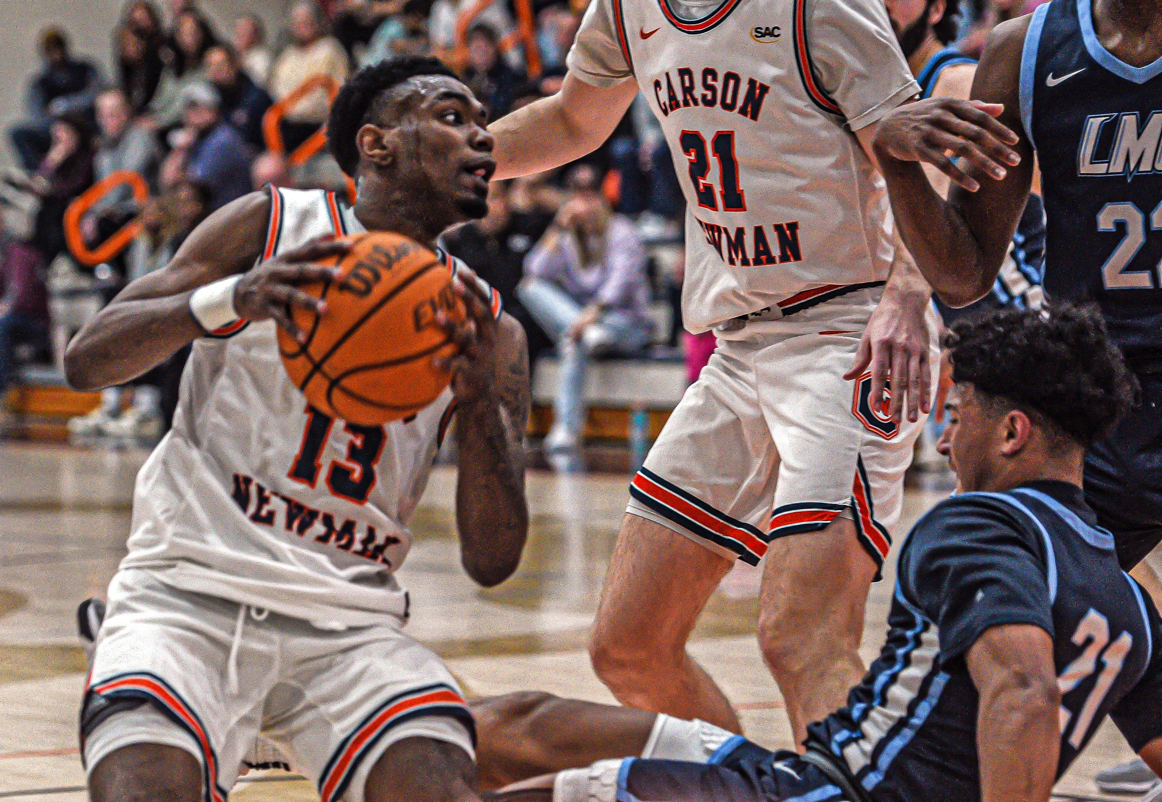 C-N&rsquo;s comeback effort falls short, Pioneers prevail 84-81