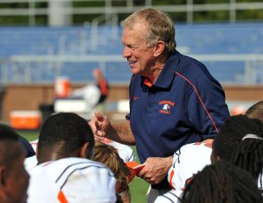Sparks hires former Powell head coach Rang as receivers coach