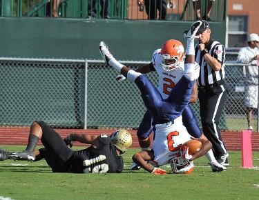 C-N football alum Davis signs with Arena Football League&rsquo;s Cleveland Gladiators