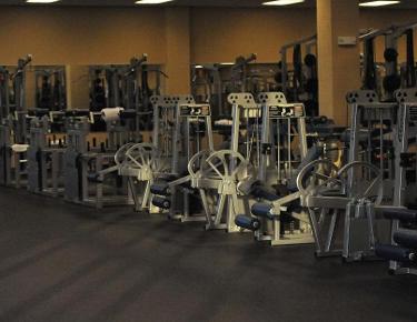 C-N football introduces weightlifting records
