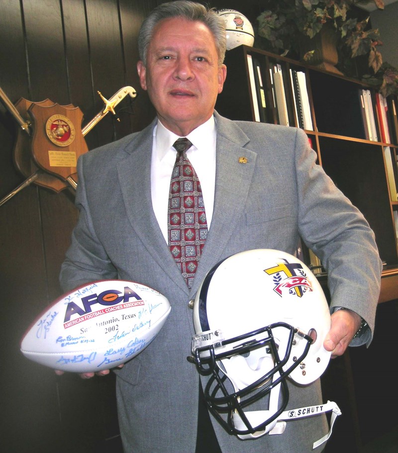 Reunion of Dal Shealy-era football teams highlights home football weekend