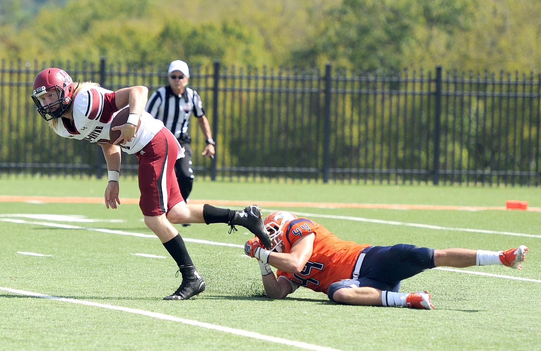 Bears slip past Eagles with last-minute field goal