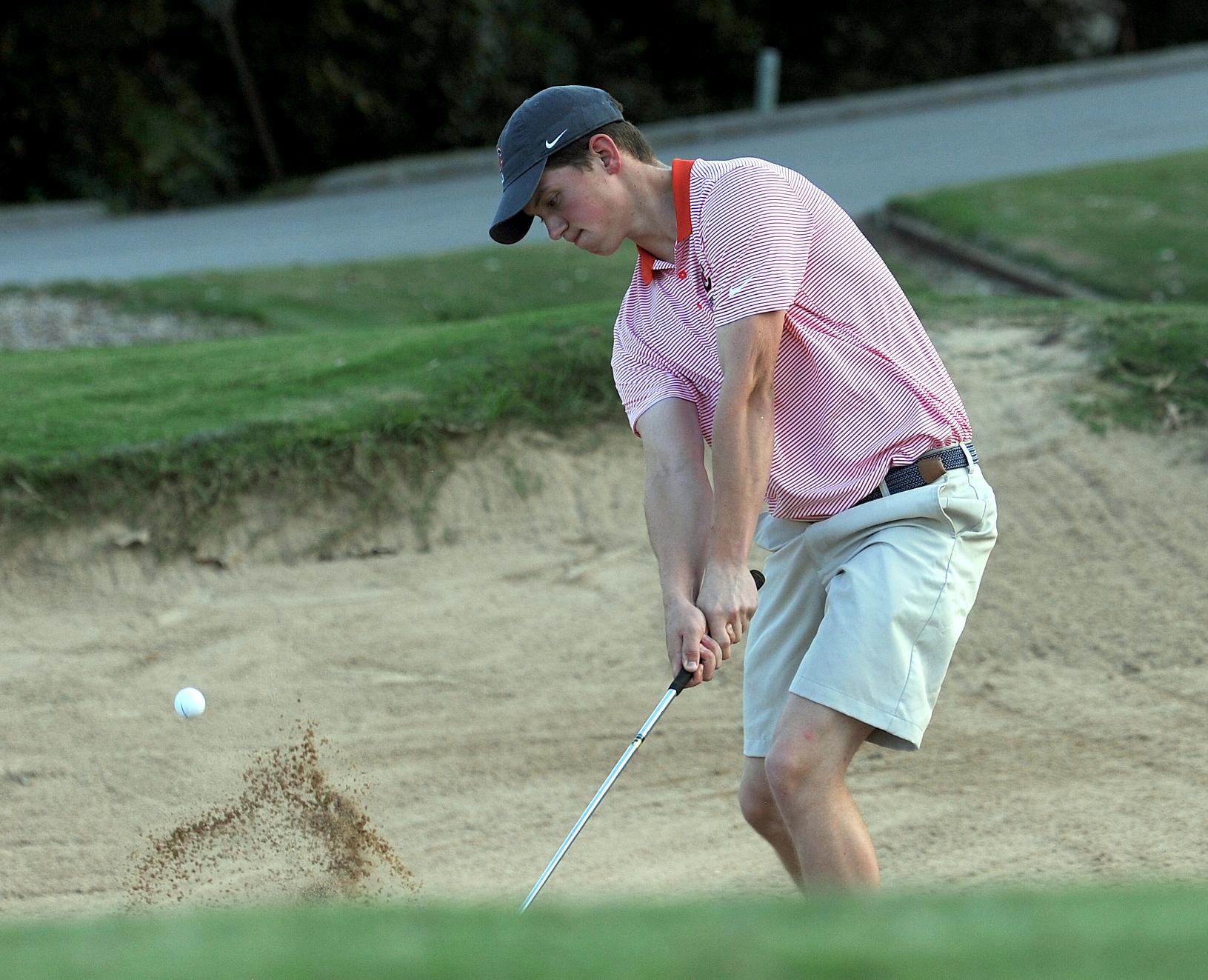 Eagles show improvement on final day in Florida, tie for fifth