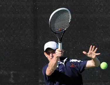 C-N zapped by Chargers on home courts