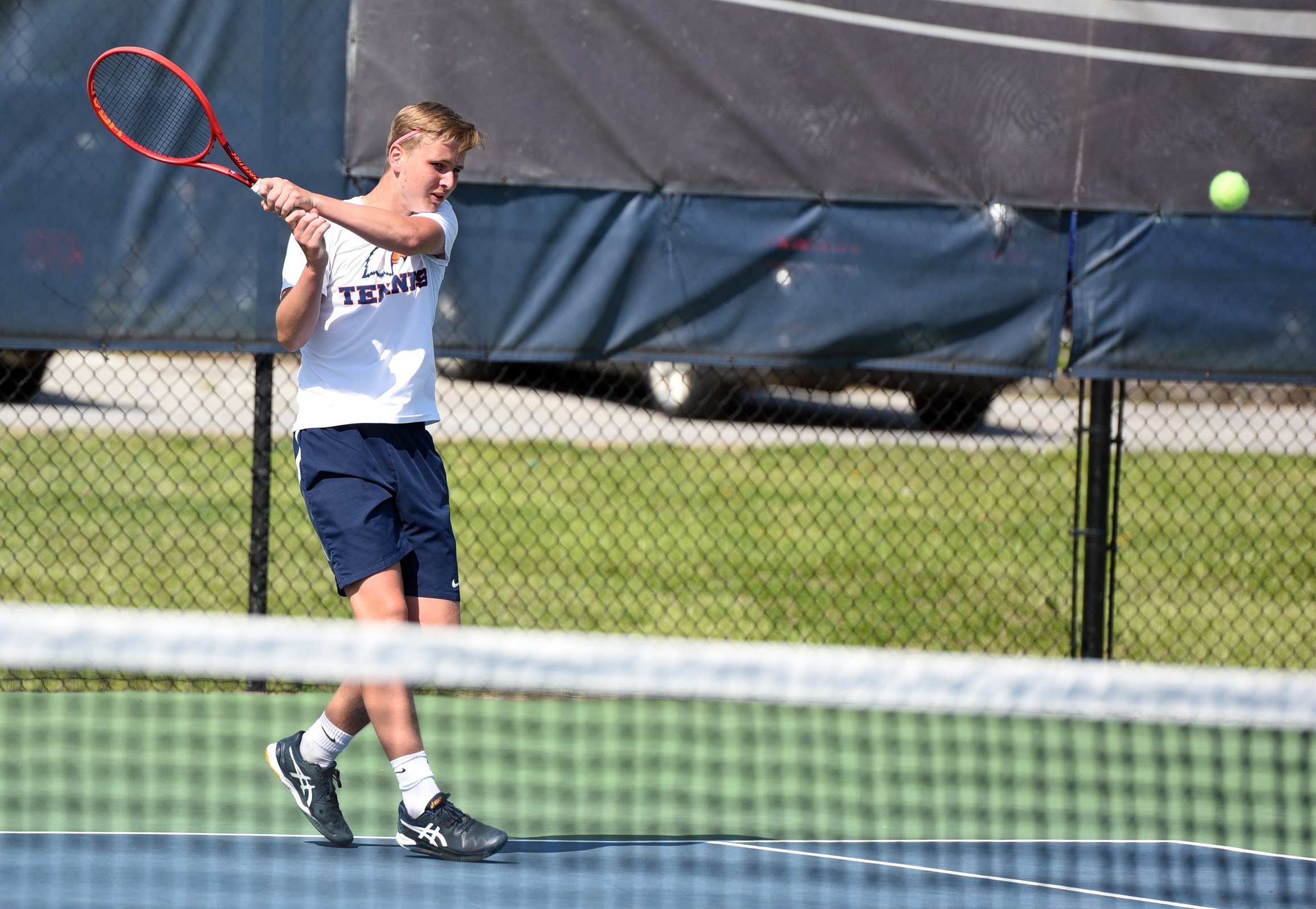Eagles bounce back with victory over Mountain Lions