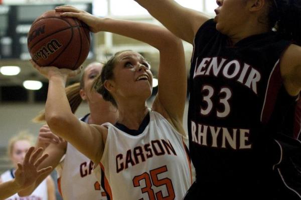 Depew, Williams lift Lady Eagles past L-R in SAC Tournament, 82-75