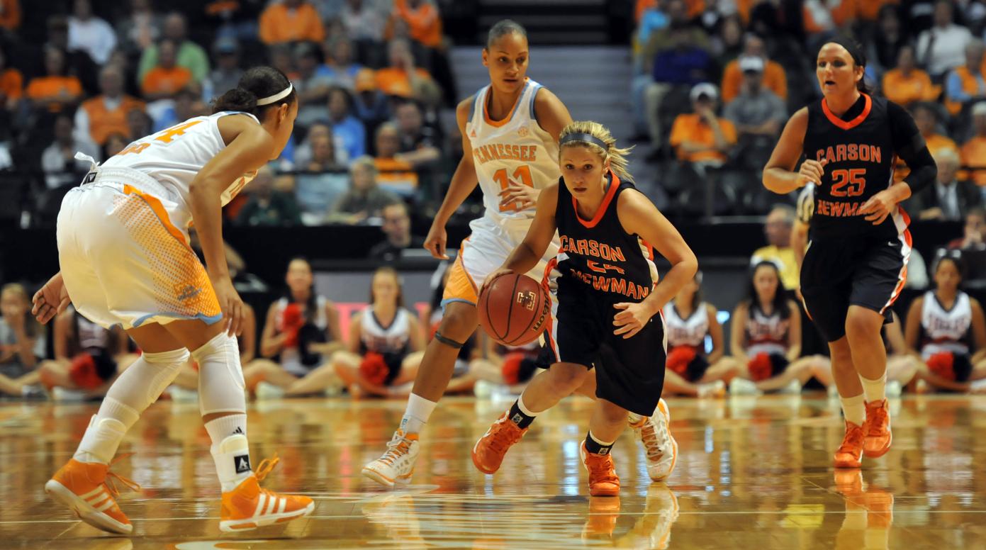 Lady Eagles Fall to Lady Bucs 82-52