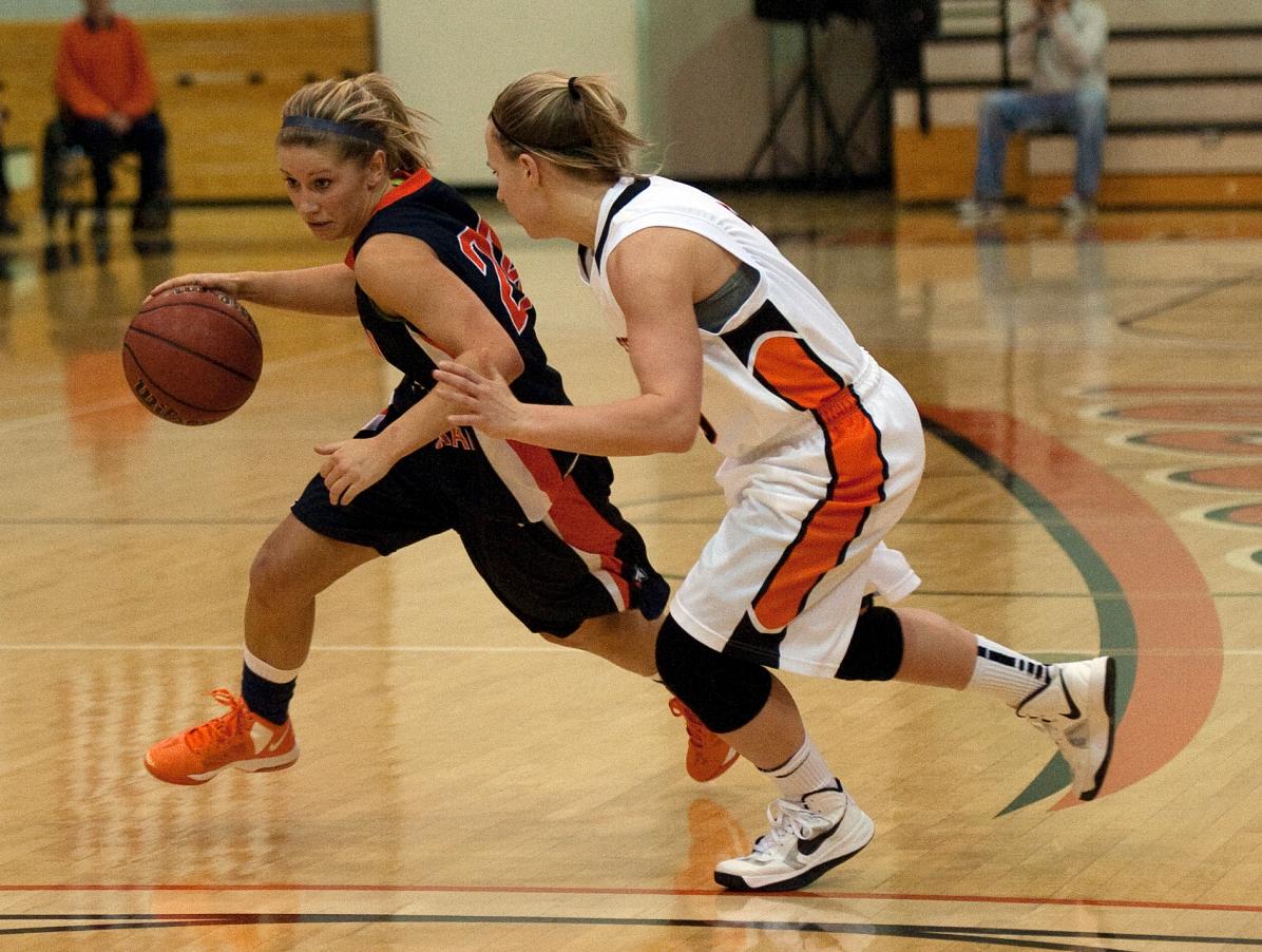 Lady Eagles fall to Pioneers 55-51