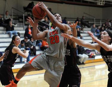 Kyle&rsquo;s double-double leads Lady Eagles to 57-52 win over Bears