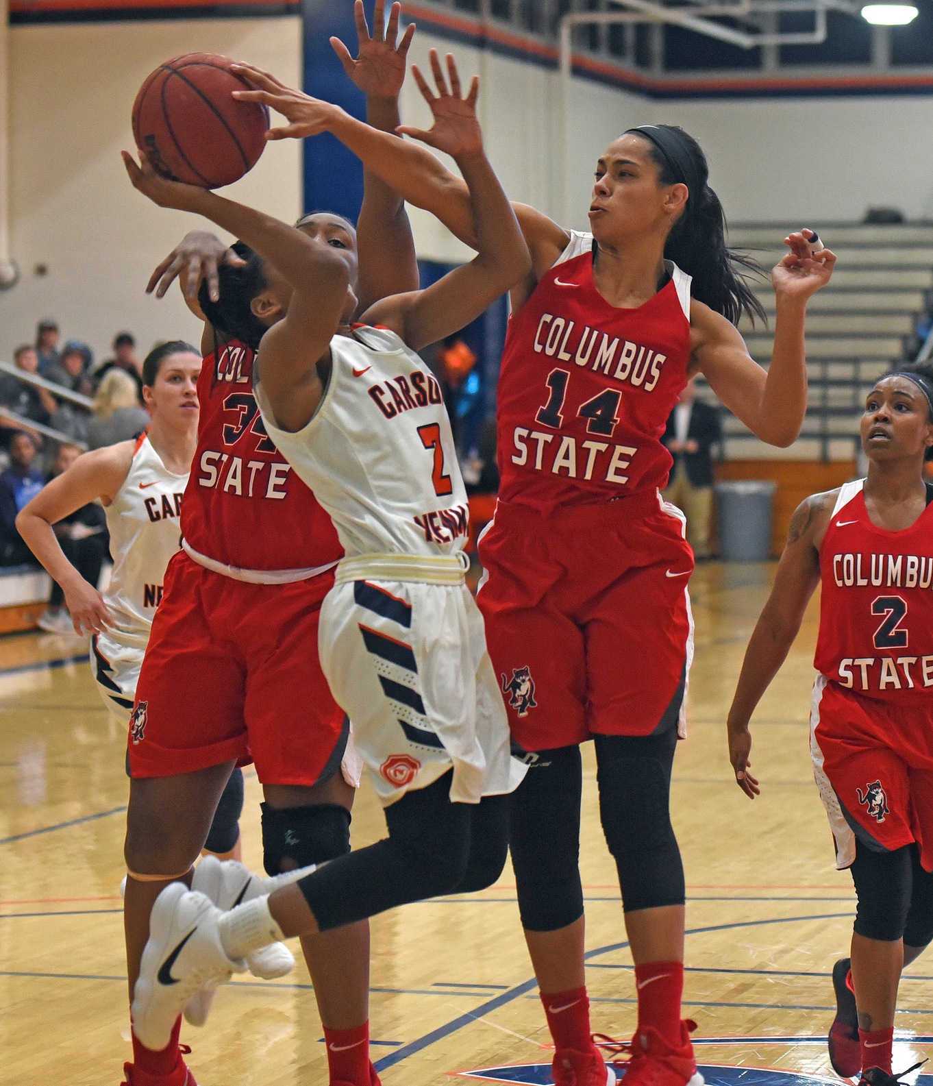 Six score in double figures as #19 C-N crush Cougars