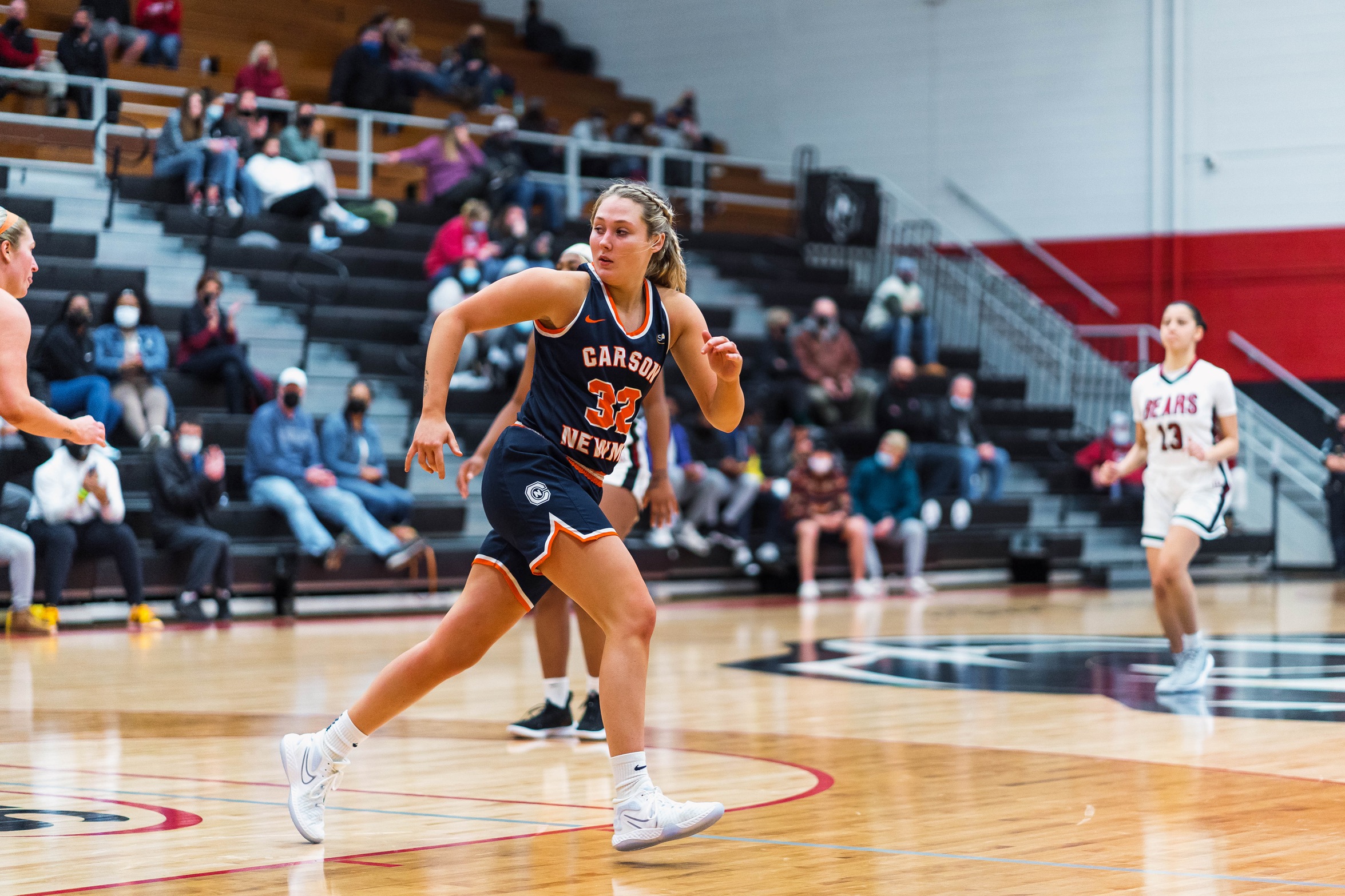 Steady Lady Eagles bury Bears