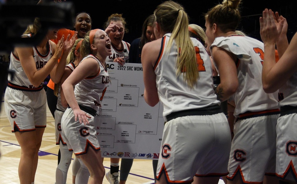 Crunch time surge guides Lady Eagles to title game