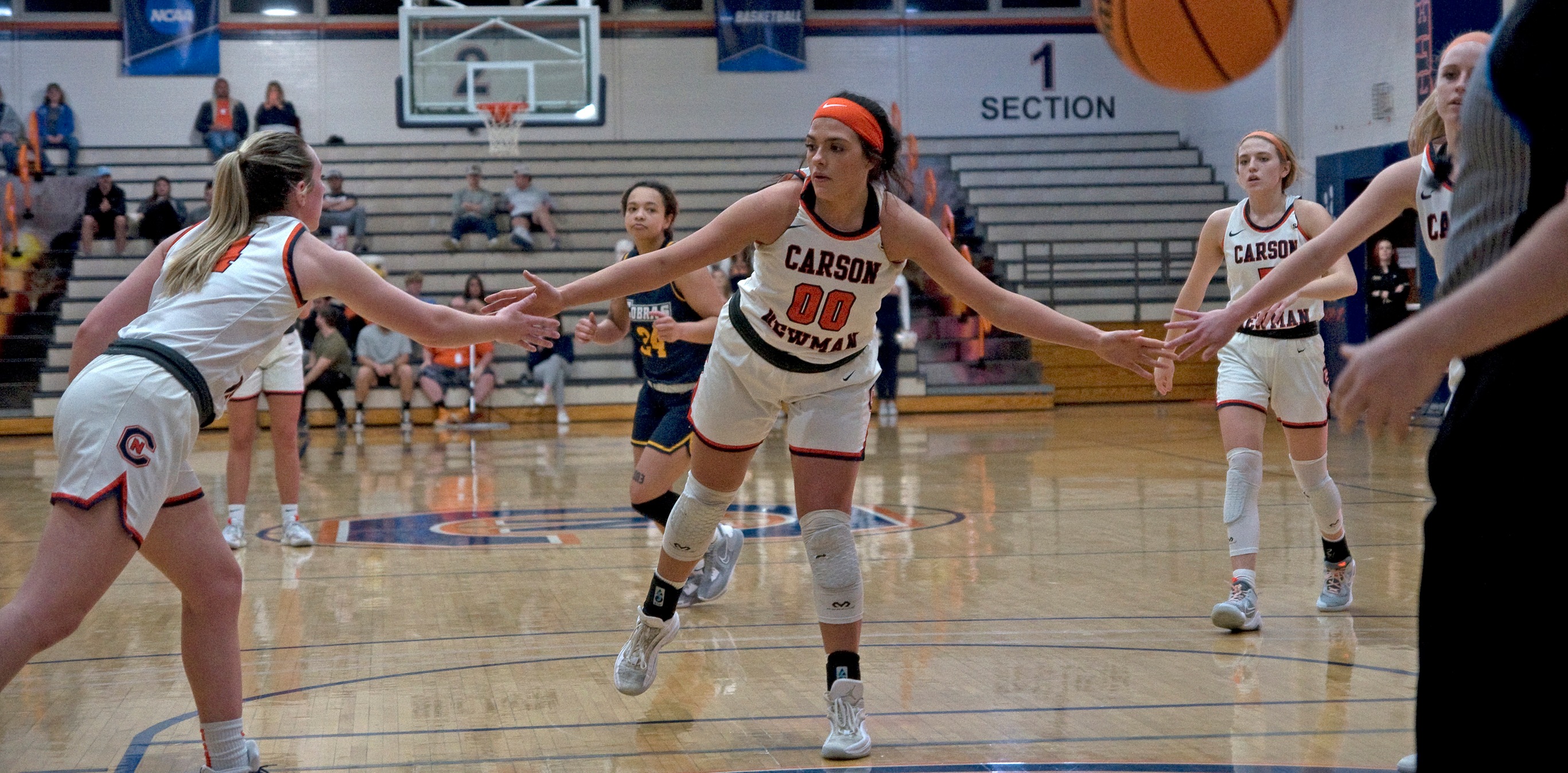 Trojans hold off C-N&rsquo;s second-half burst
