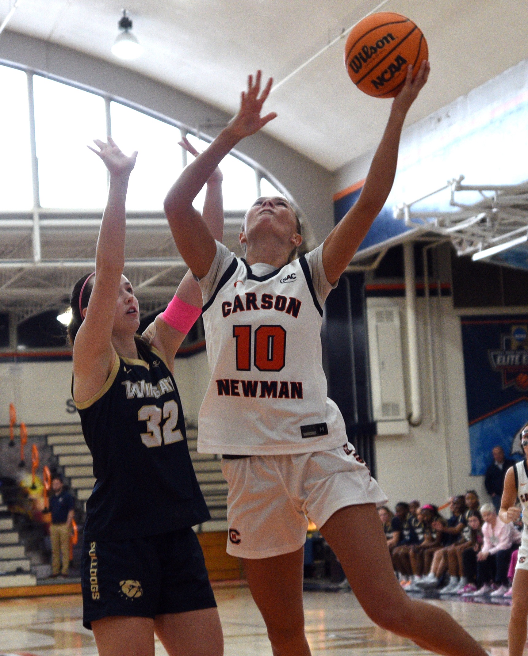 Lady Eagles falter in final frame, lose 66-59 to Wingate