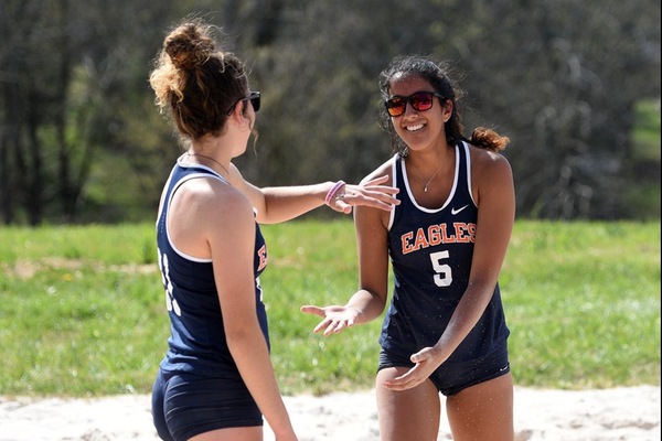 Second win over Eastern Kentucky highlights Eagles' split Sunday outing