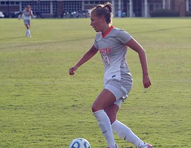 First half offensive explosions lead Eagles to 6-1 win over Mars Hill