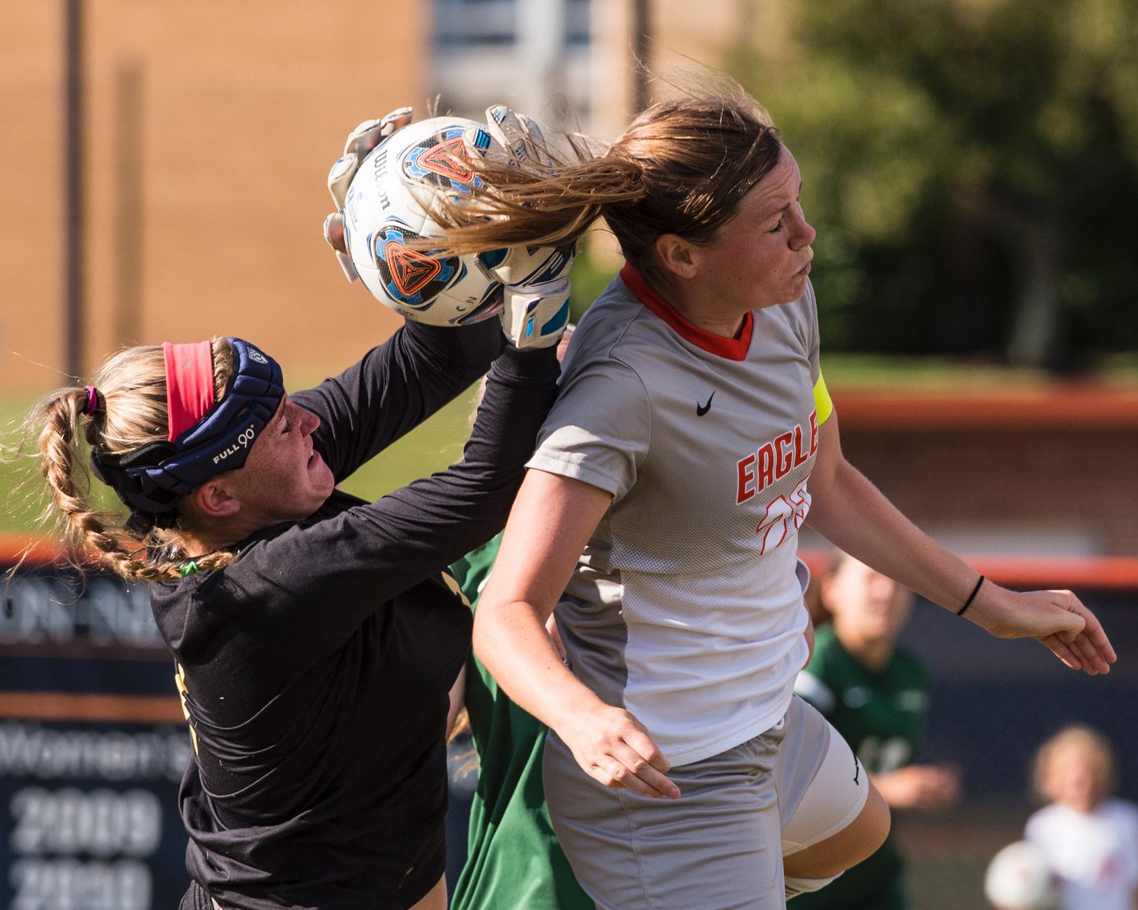 Another Early Goal Helps Eagles Get to 2-0
