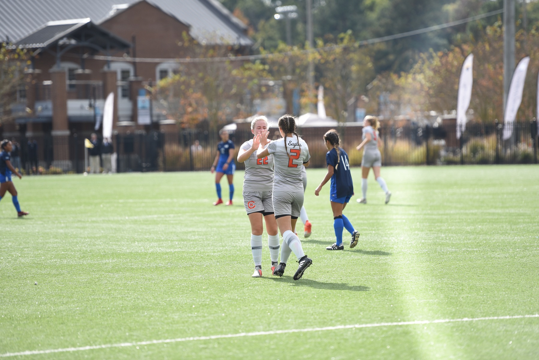 LMU snaps C-N's streak in SAC title matches on Sunday
