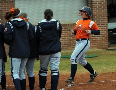 Kelley cranks 32nd career bomb as C-N splits with Newberry