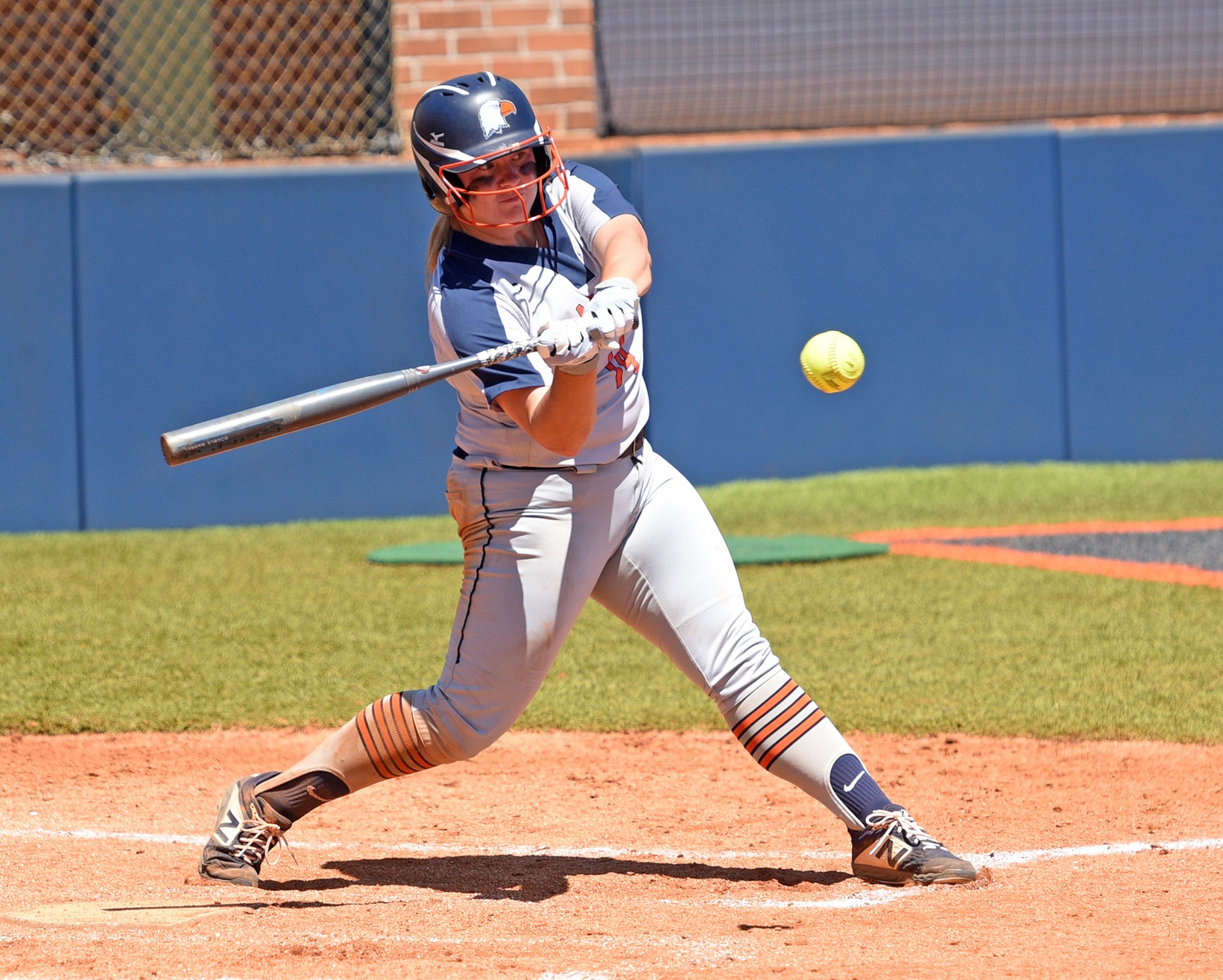 C-N&rsquo;s quest for third straight title undone by errors, late Anderson spurt  &nbsp;