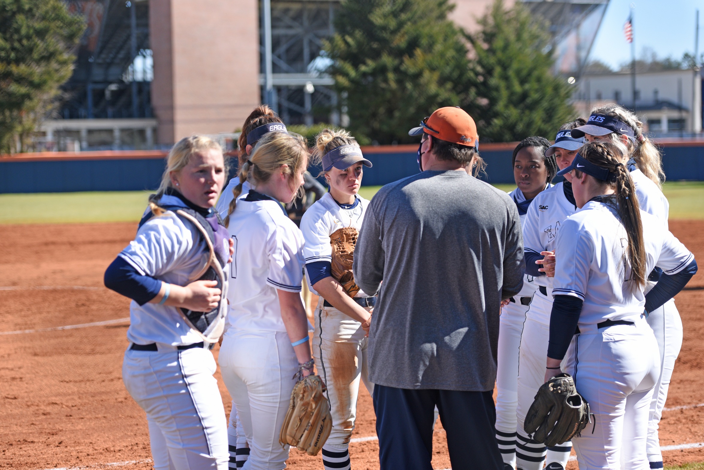 Harris, Dye match single-game doubles record as Eagles split on day two in Milledgeville