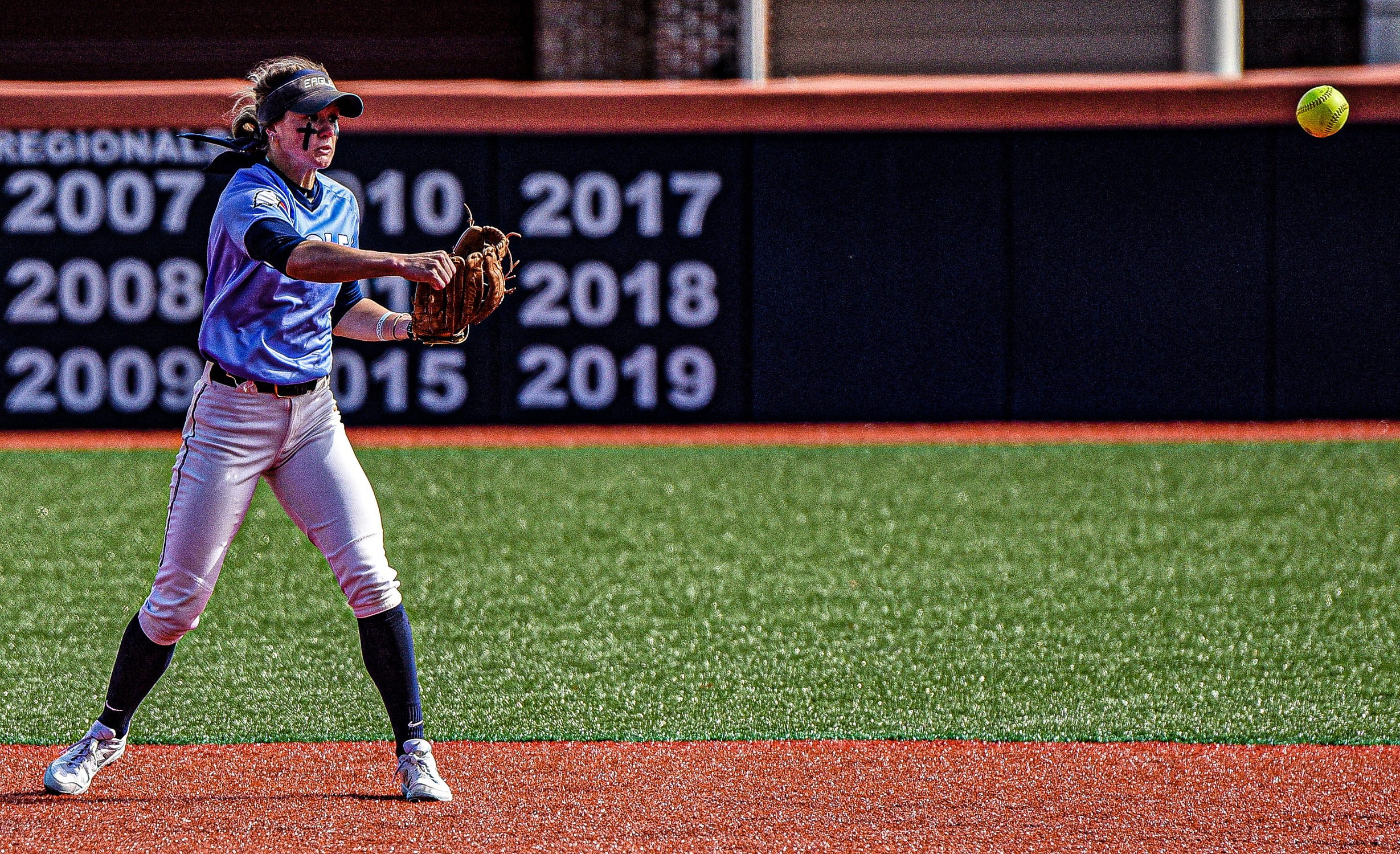 Sohm matches single-game hits record, Eagles take two in Albertville