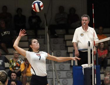 Eagles begin road trip with sweep of Pioneers
