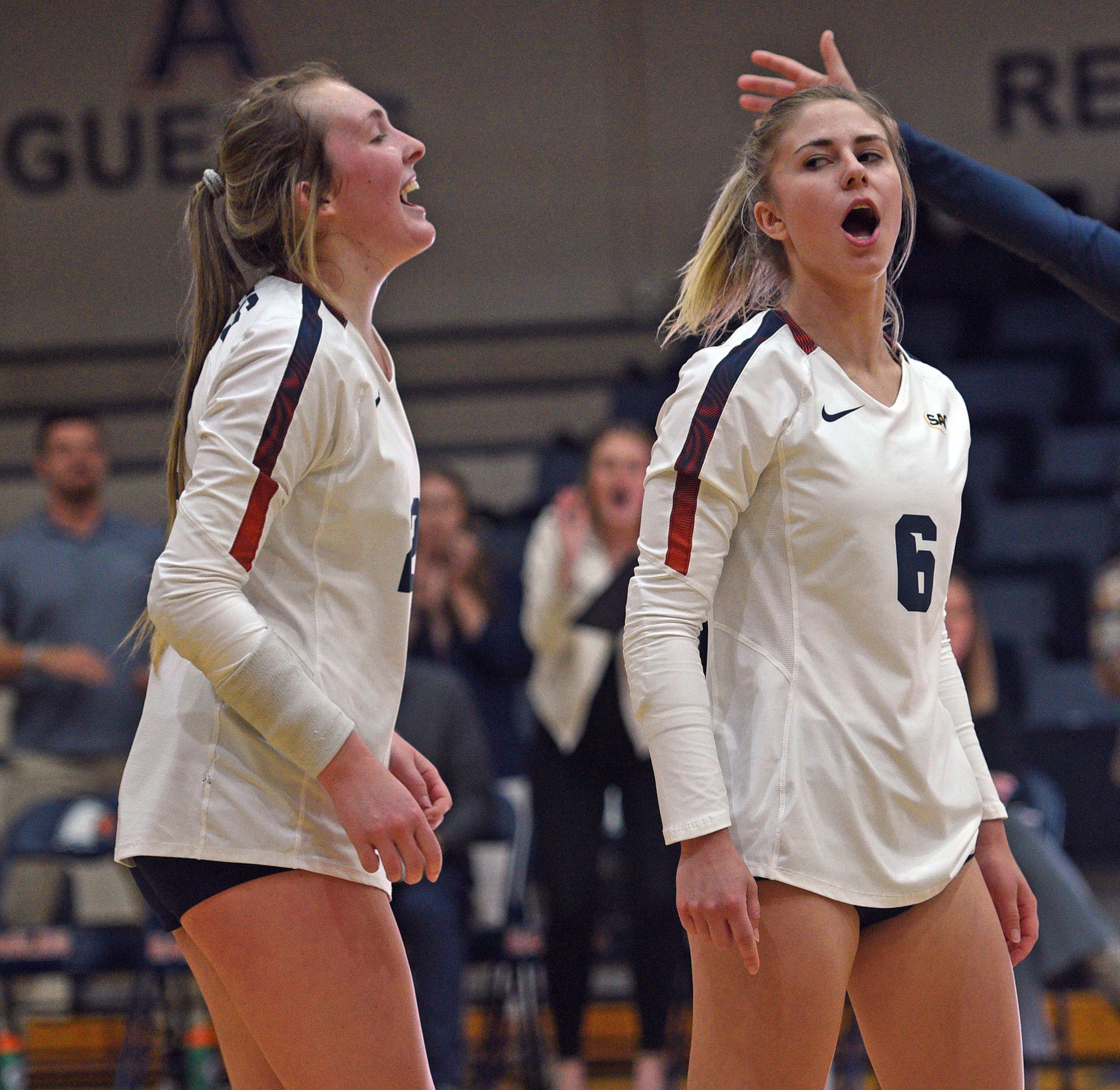 Scorching C-N rolls to seventh straight win