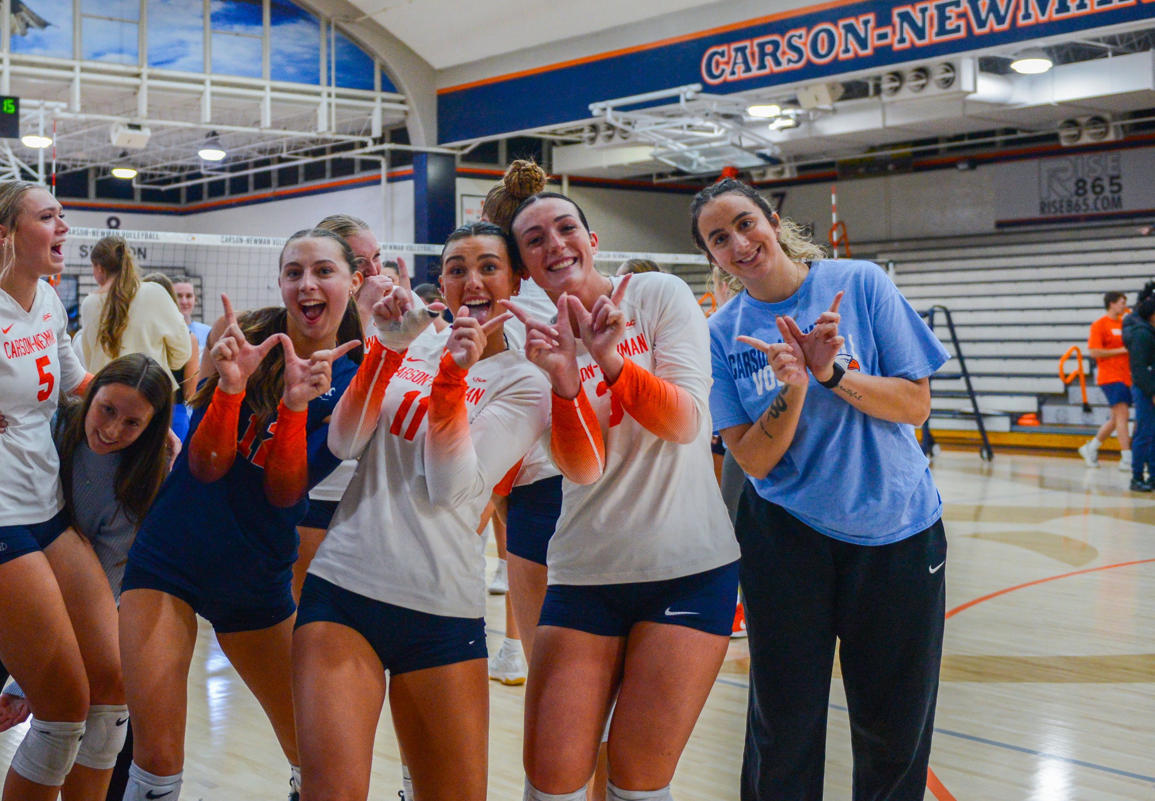 Rowdy crowd propels Carson-Newman volleyball to five-set win over Catawba