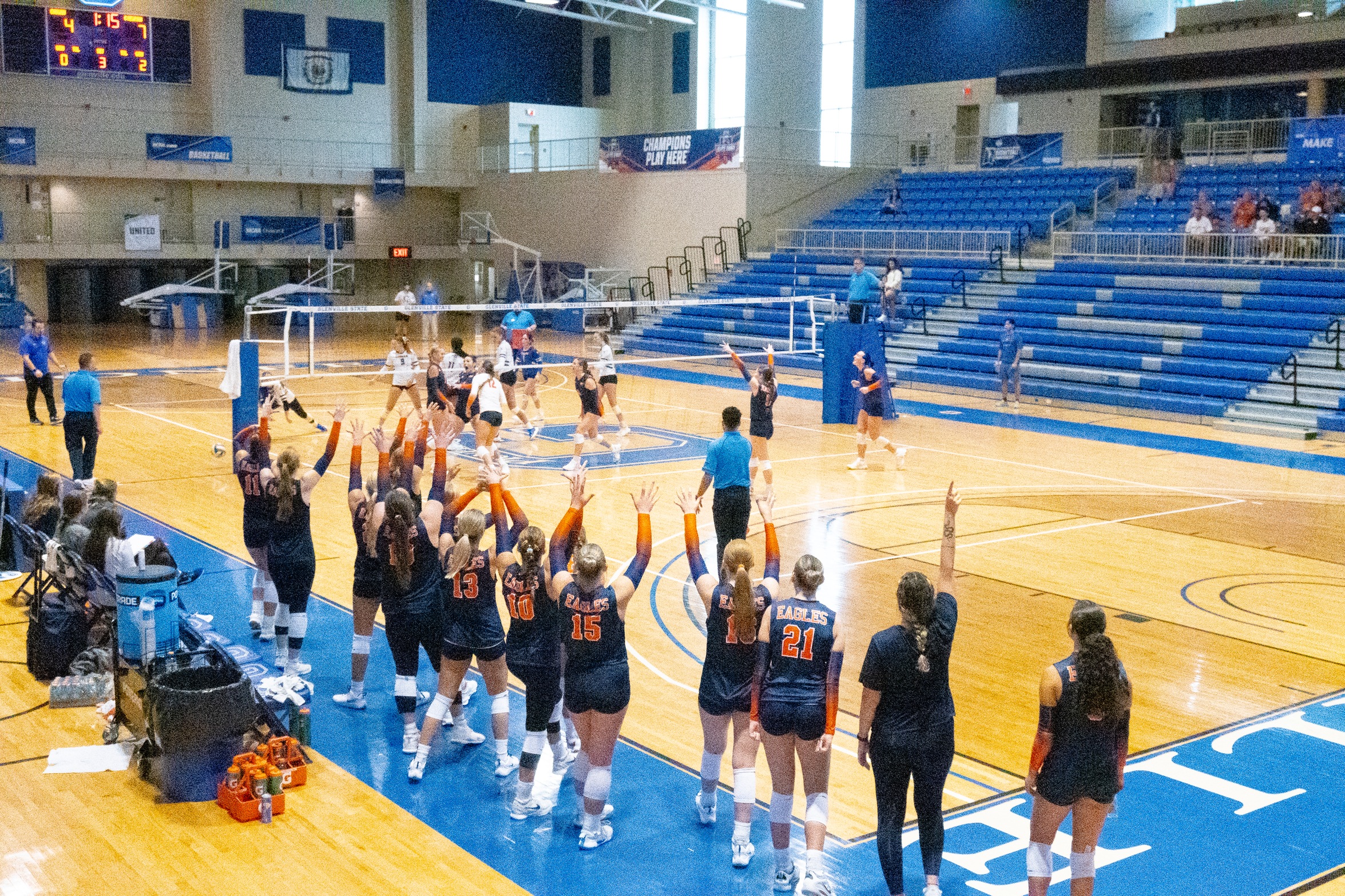 Volleyball starts the season 4-0 for the first time in 15 years